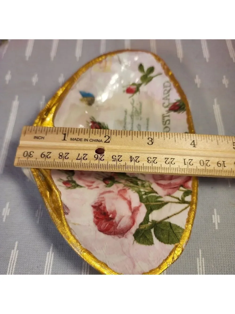 DECOUPAGE CLAM SHELL DECOUPAGE ROSES 🌹 ON A CLAM SHELL TRINKET DISH